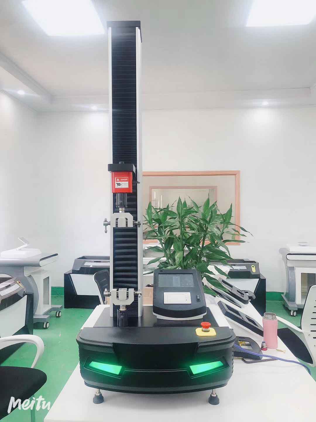 單柱拉力試驗機(jī).jpg